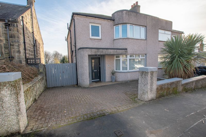 Lady Nairn Avenue